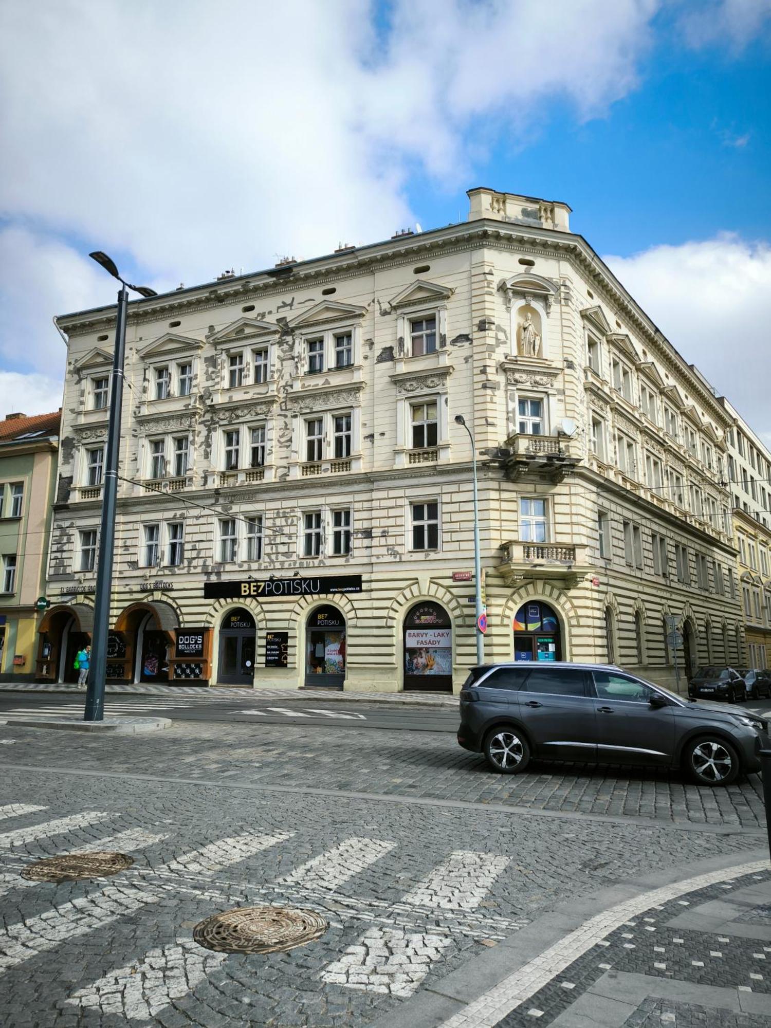 Appartamento Valentinka Minutes Away From Charles Bridge Praga Esterno foto